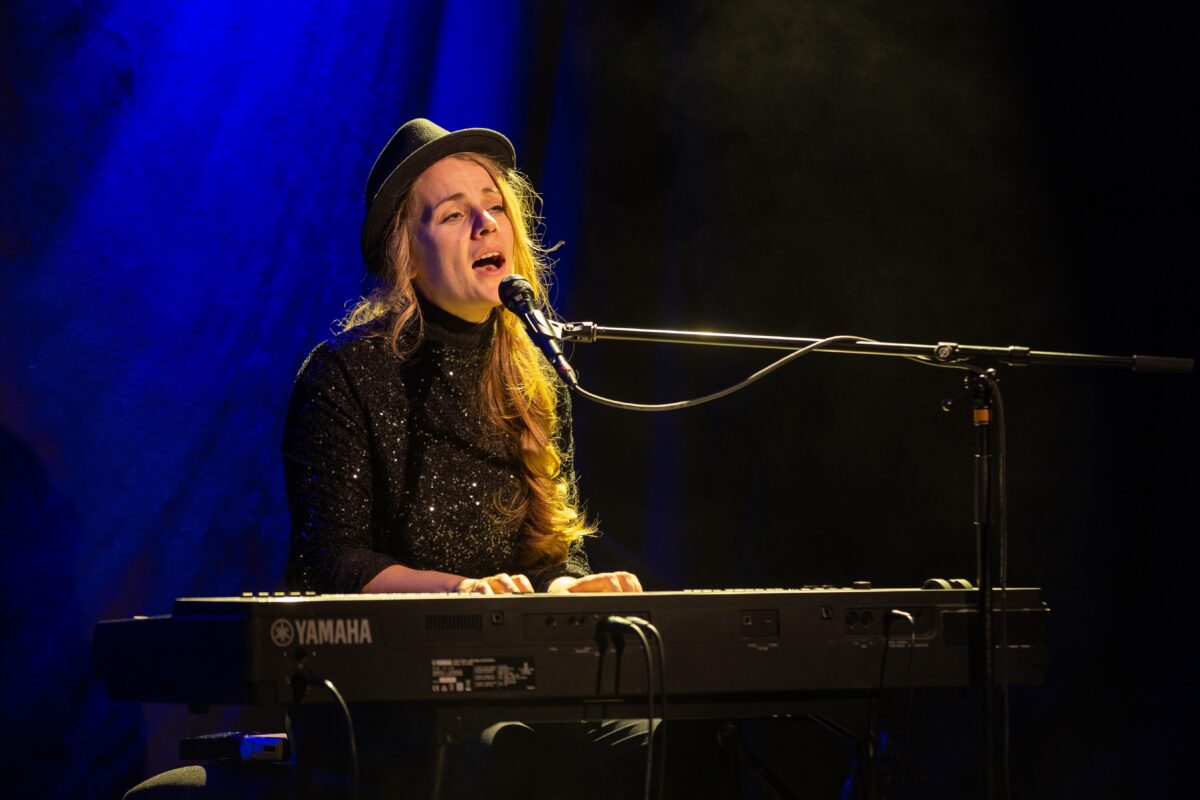Featured Artist Laura Braun
